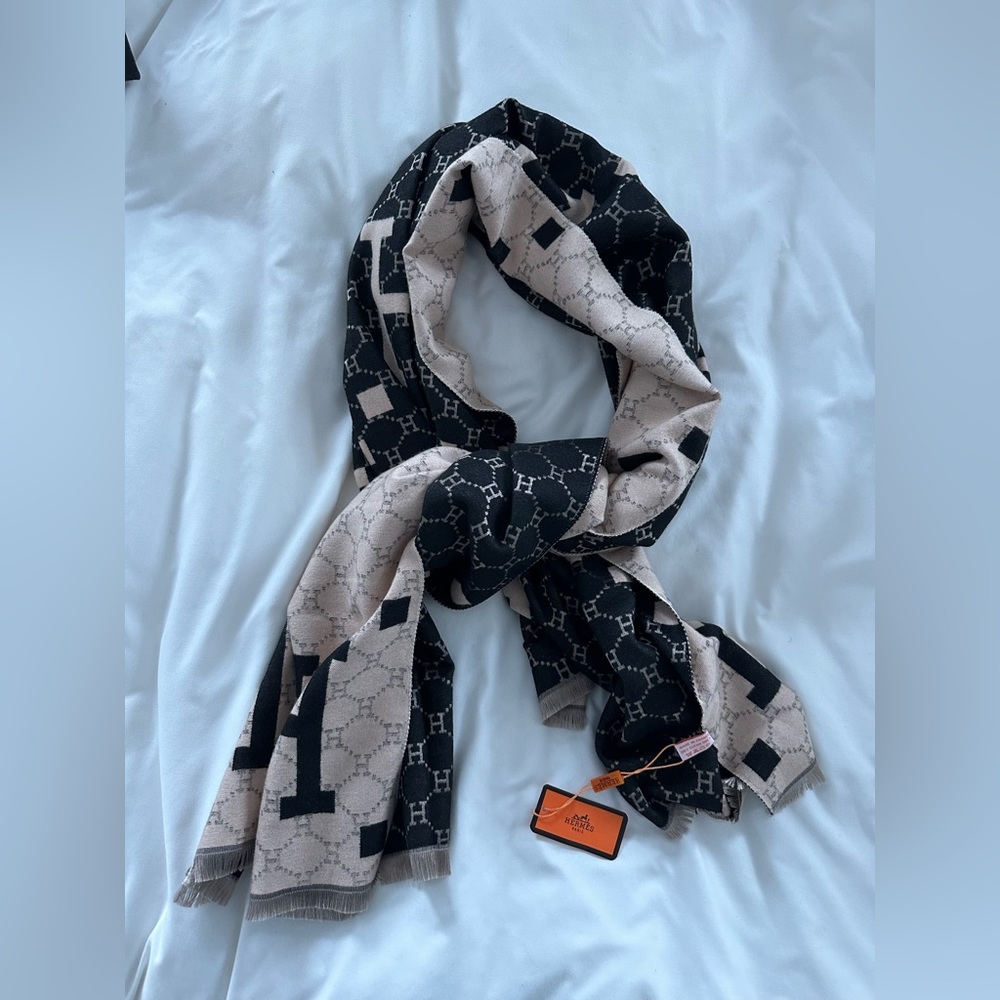 Hermes double faced Stole